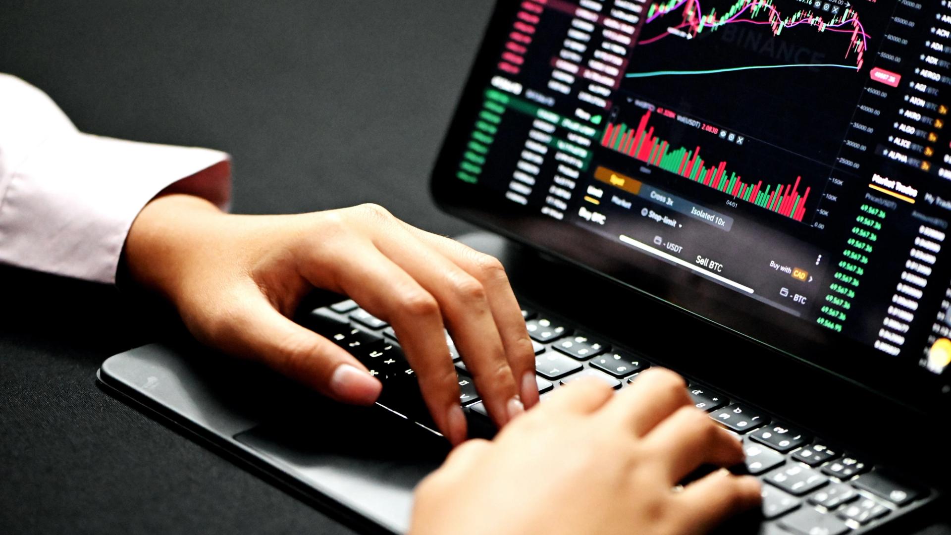 Bitcoin and Ether ETFs Experience a $9 Billion Exodus in Just Four Months