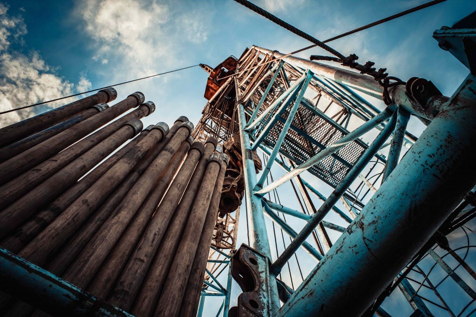 Commodities Futures Outshine XRP and Solana in Popularity on Hyperliquid Platform