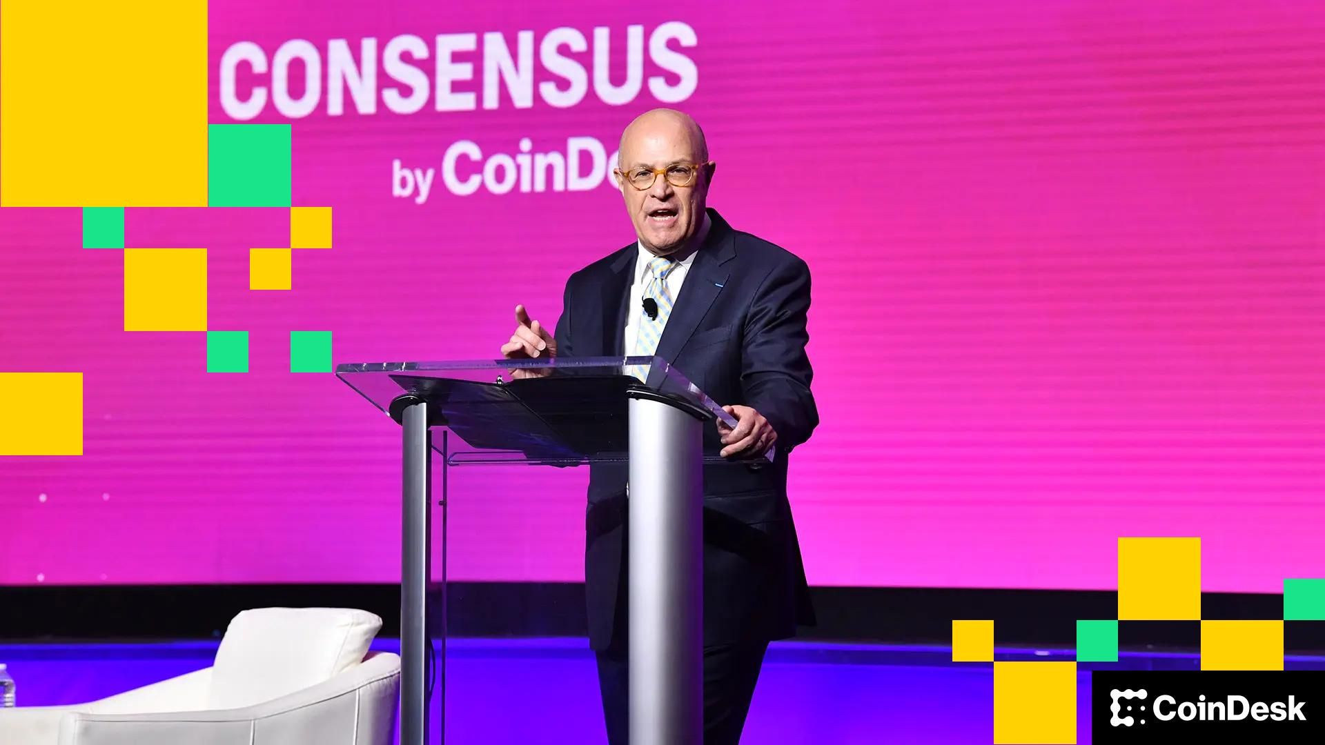 Digital Asset Legislation to Favor Banks Over Cryptocurrency Companies, Ex-CFTC Chief Indicates