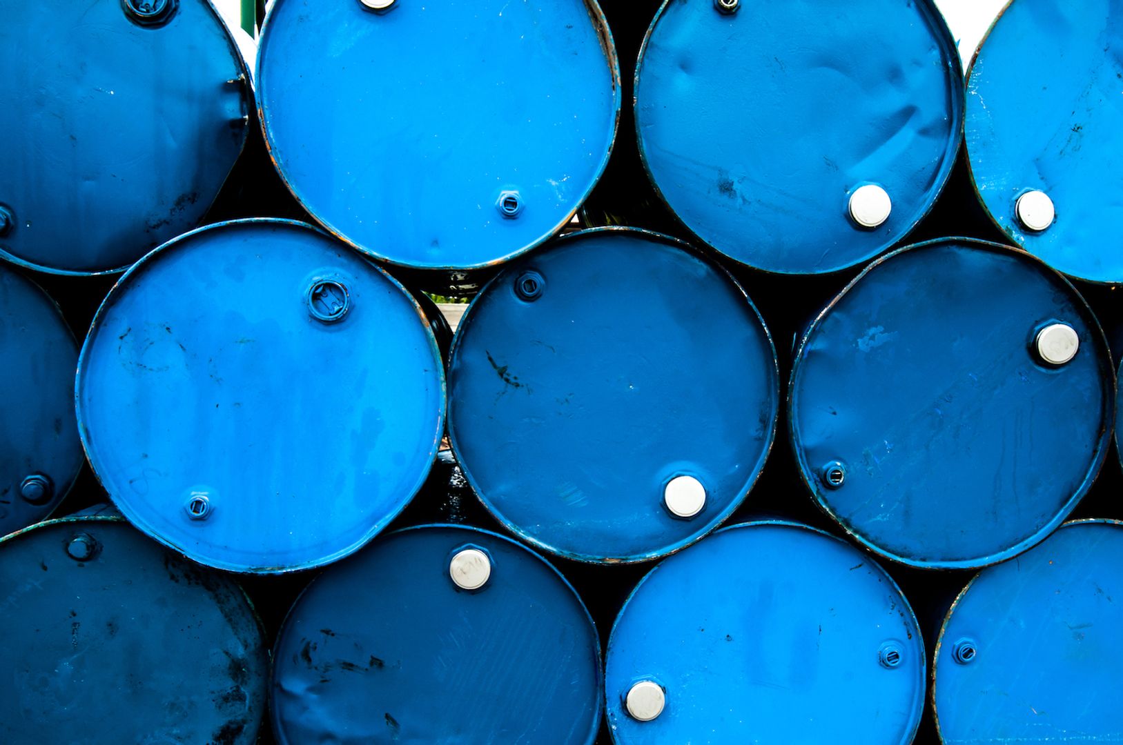 Futures Tied to Oil Witness a 5% Rally on Hyperliquid Following Strikes by U.S. and Israel in Iran