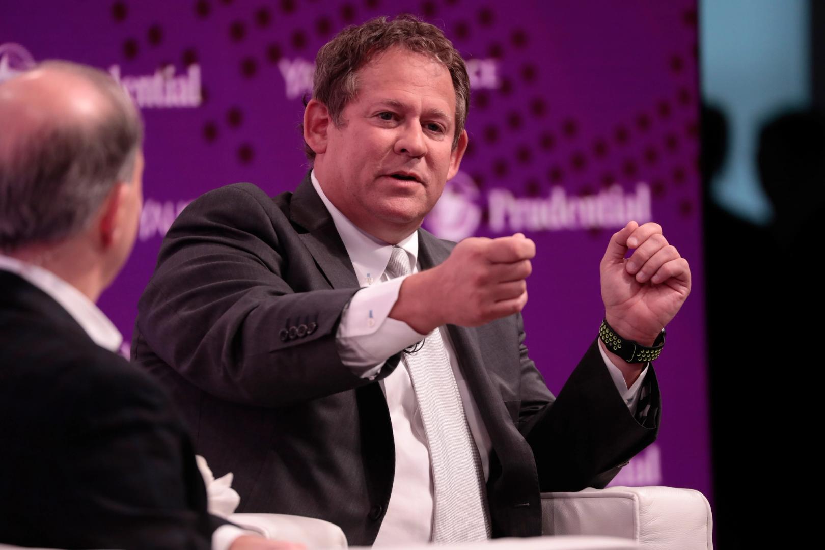 Leading Finance Experts Forecast AI Shift as Bitcoin Explores Its Place in the Upcoming Financial Phase