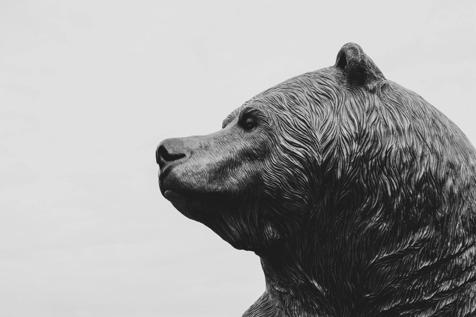 Mike McGlone Revises Bitcoin's Potential Low to $28,000 Amidst Criticism for Predicting a $10,000 Value