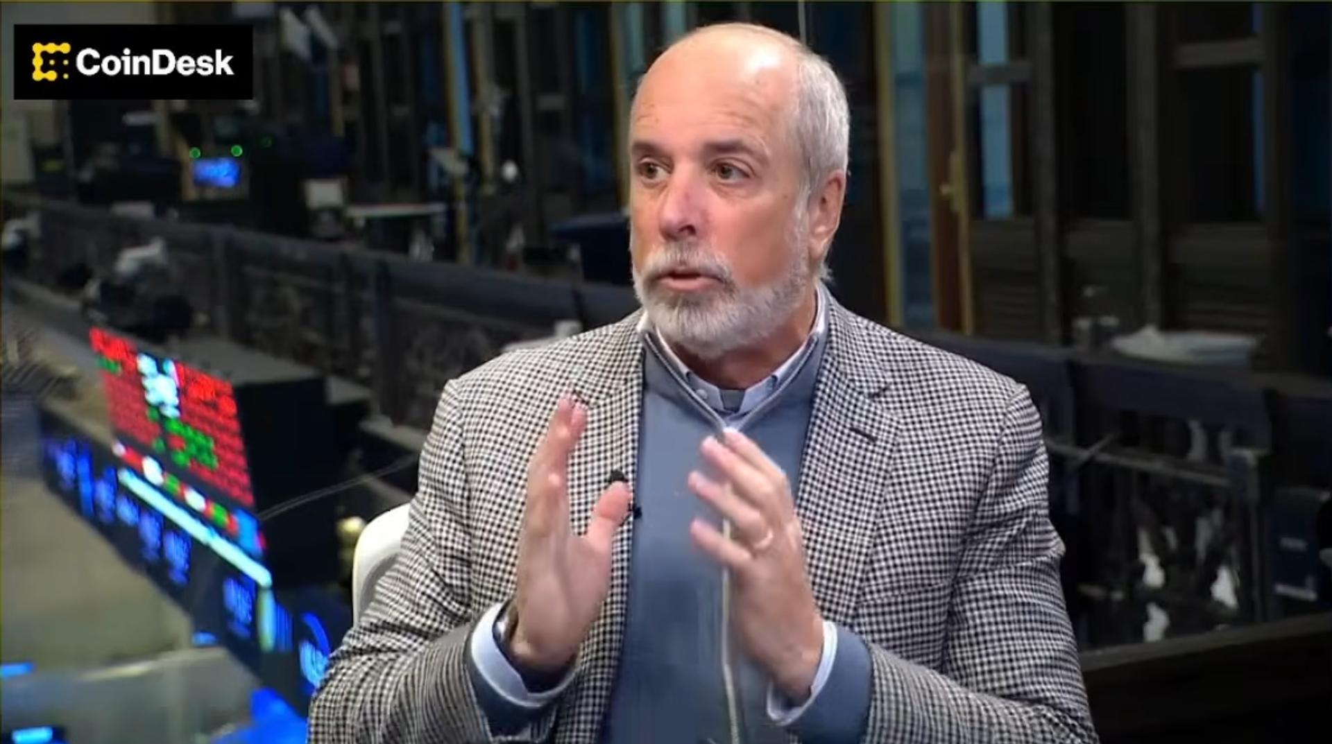 Rick Edelman Advises Against Crypto Battling Over Stablecoin Yields